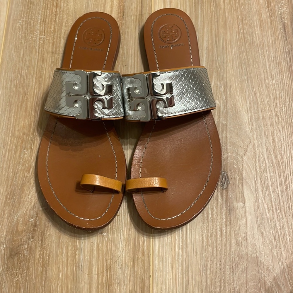Tory Burch toe ring sandal